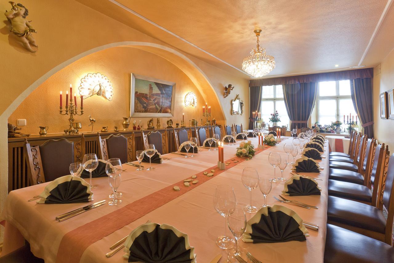 Kaiserhof Hotel Sonne 노들린겐 외부 사진