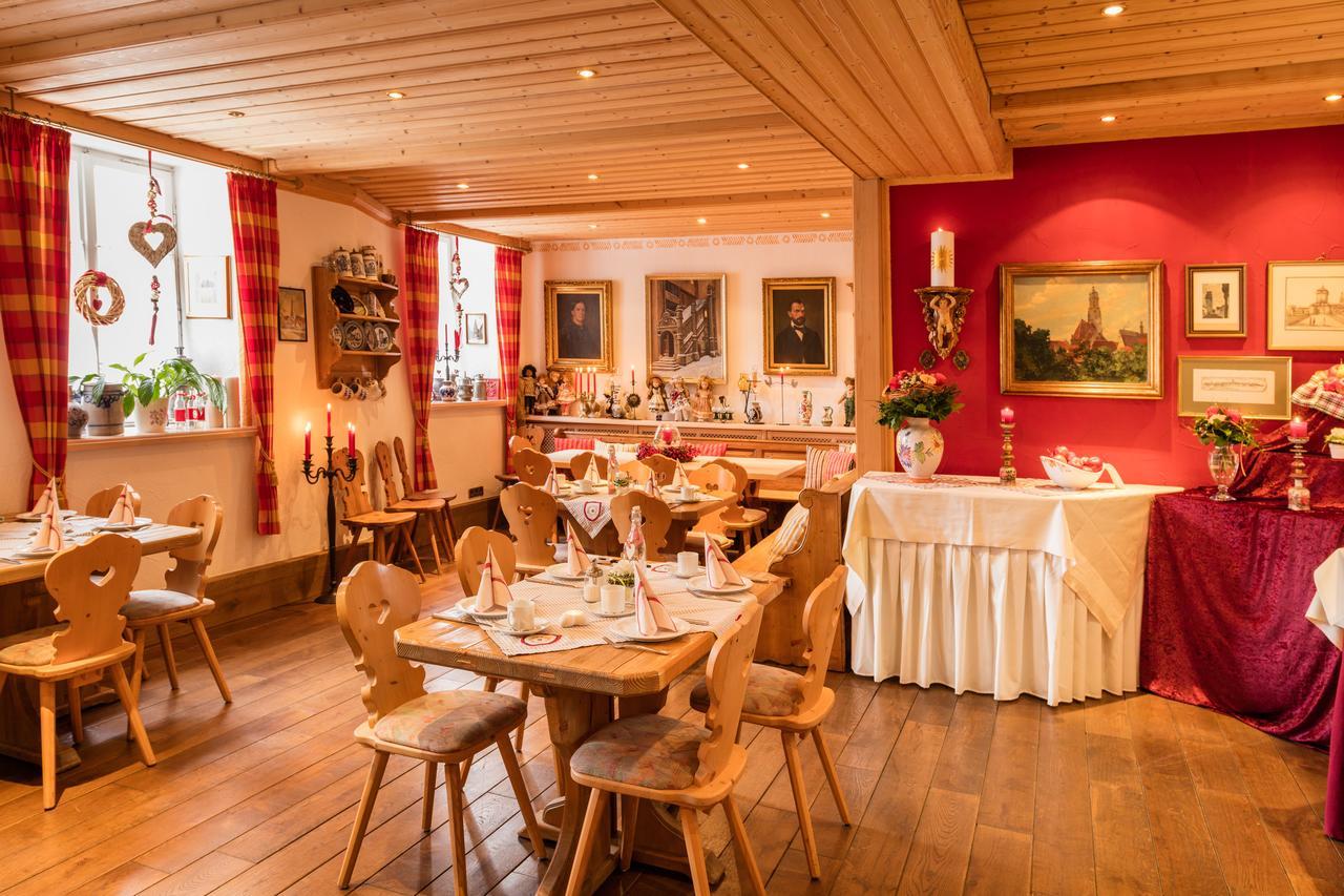 Kaiserhof Hotel Sonne 노들린겐 외부 사진