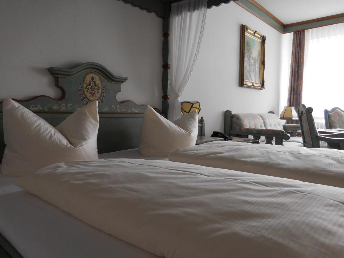 Kaiserhof Hotel Sonne 노들린겐 외부 사진