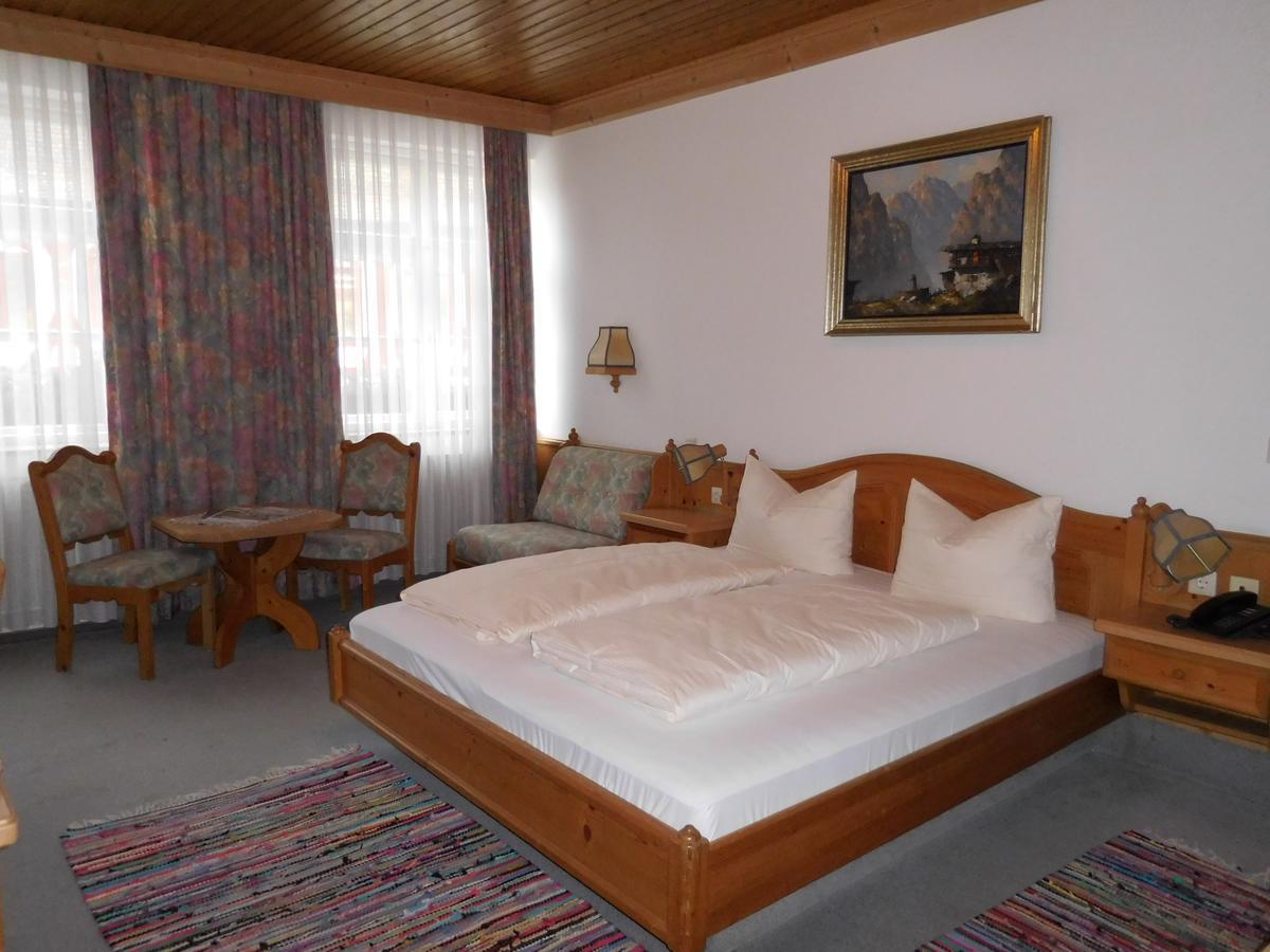 Kaiserhof Hotel Sonne 노들린겐 외부 사진
